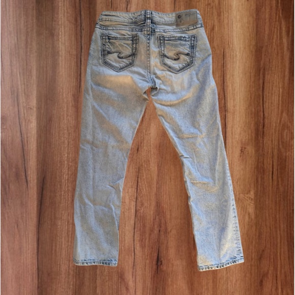 Silver Tuesday Capris - Picture 2 of 5